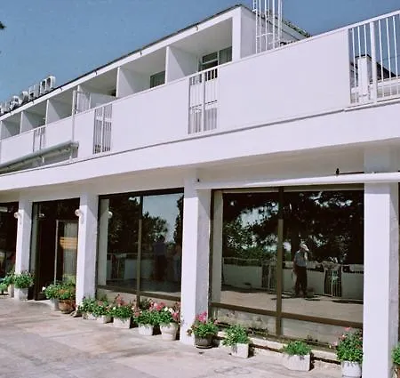 Hotel Horizont 2*